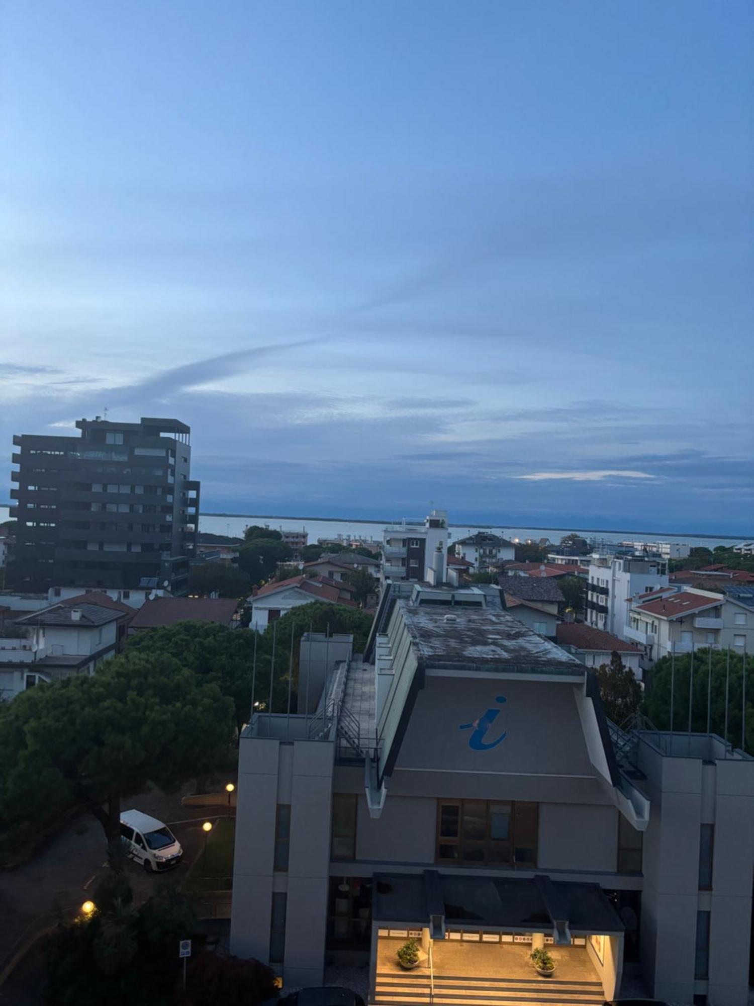 Fabfour Appartamento - Piazza Fontana Lignano Sabbiadoro Esterno foto